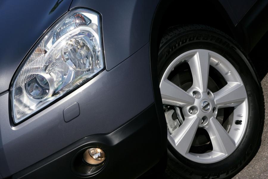  Nissan Qashqai 2 2009 года  (фото 4 из 51)
